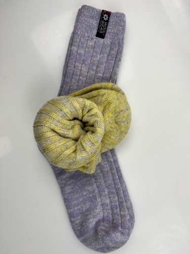Teplé vlnené ponožky z 70% vlny - darčekové balenie 2ks 37/41, fialová a žltá